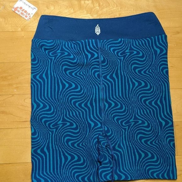 NEW FREE PEOPLE Throw Jacquard Biker Shorts Blue Medium II @V - Picture 10 of 11